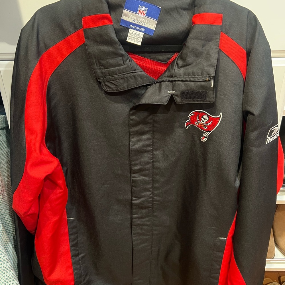 Reebok Tampa Bay Buccaneers Jacket - Men’s Size Large